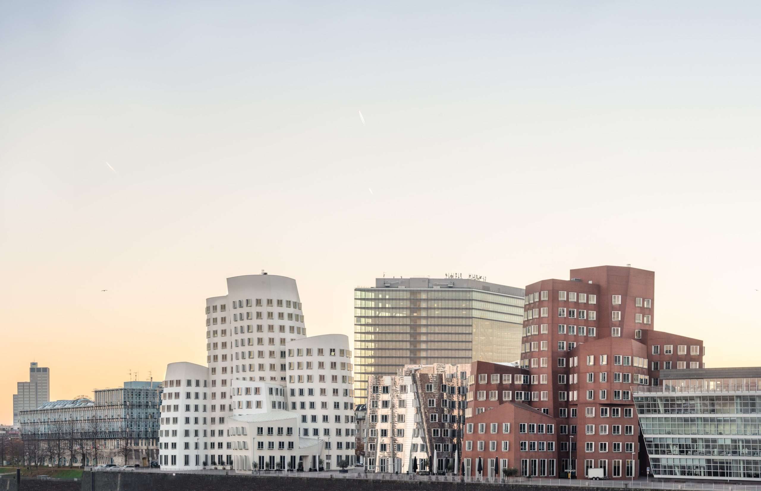 Panorama Neuer Zollhof Düsseldorf Medienhafen Architekturfoto Neuer Zollhof in Düsseldorf im Medienhafen
